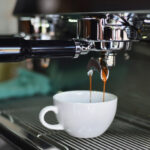 Kaffeemaschinen: Teuer vs. Günstig